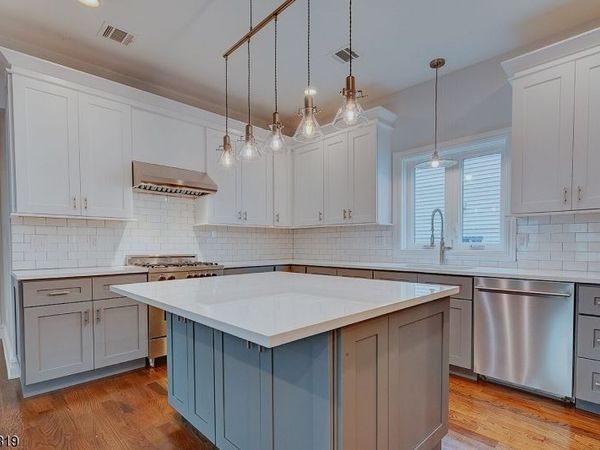 38 Forest St, Unit 1, Montclair, NJ 07042