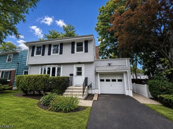 3 Northview Ter, Maplewood, NJ 07040