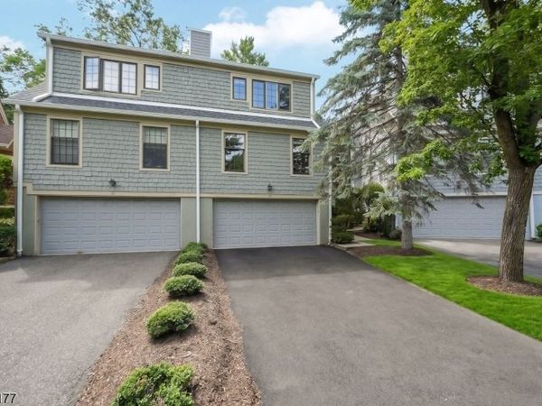 15 Nuthatcher Ct, Wayne, NJ 07470