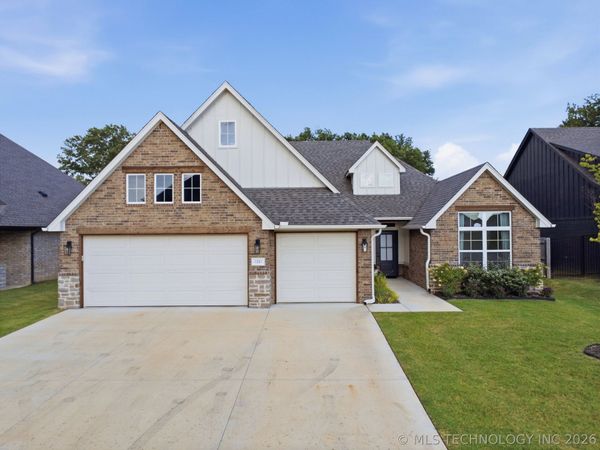 1501 N 72nd Street , Broken Arrow, OK 74014