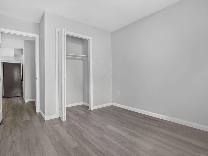 5401 Adderley Avenue , Columbus, OH 43232 Photo 17
