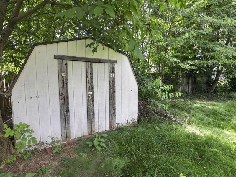 5401 Adderley Avenue , Columbus, OH 43232 Photo 35