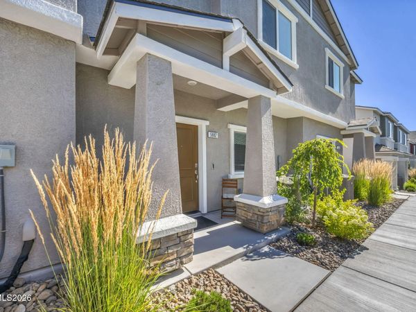 5882 Grand Row Way, Reno, NV 89523
