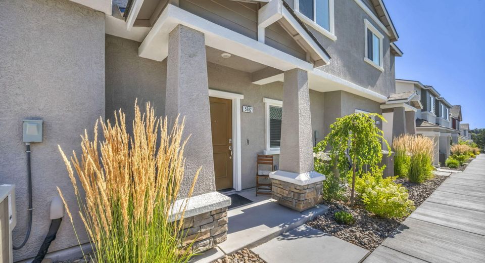 5882 Grand Row Way, Reno, NV 89523 Photo