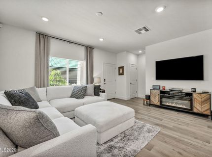 5882 Grand Row Way, Reno, NV 89523 Photo