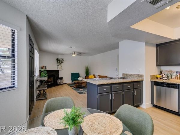 1201 N Buffalo Drive, Unit 102, Las Vegas, NV 89128