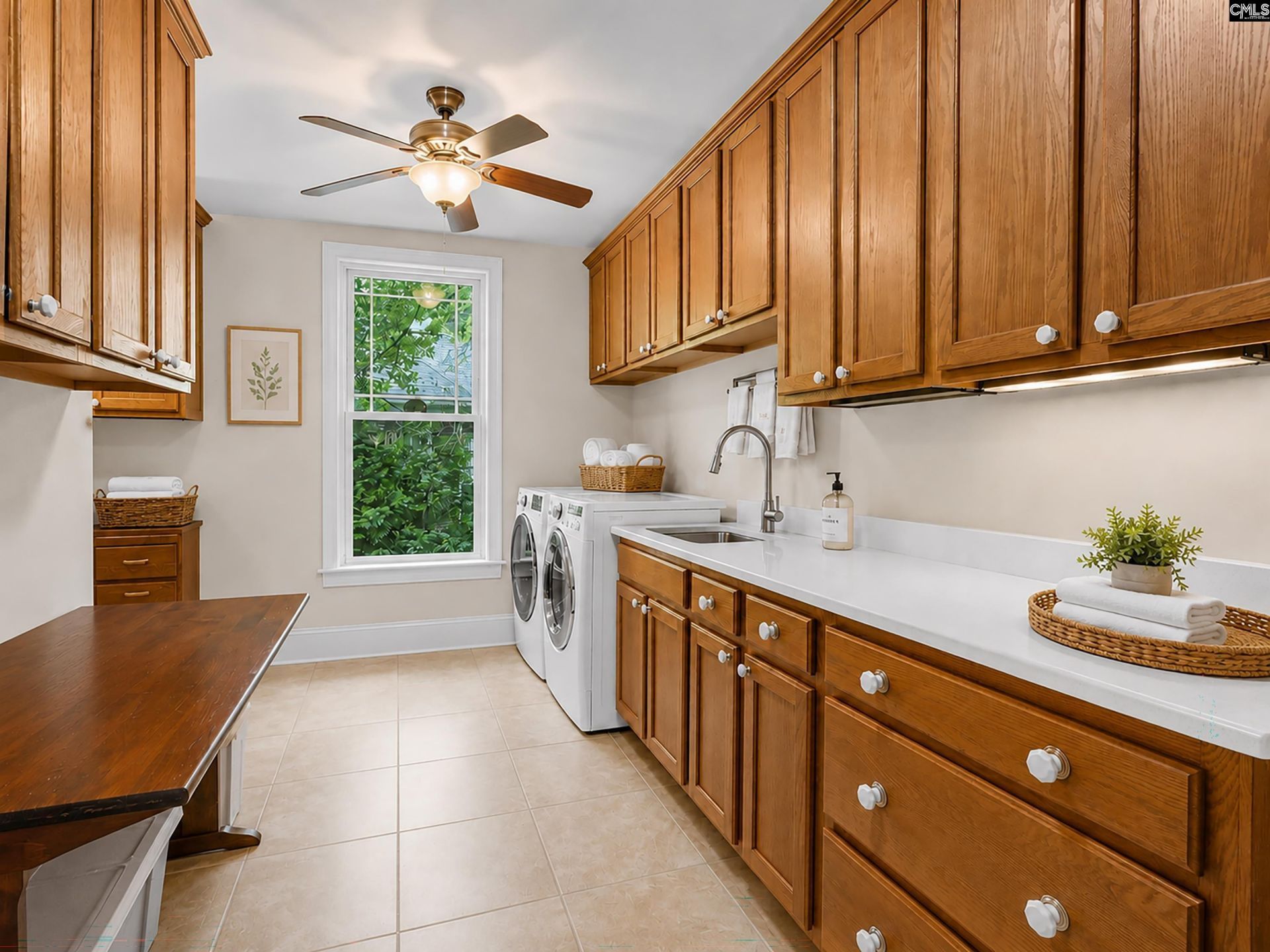 209 High Pointe Drive  Photo 20