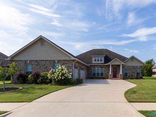 4416 Duskin Court SE, Owens Cross Roads, AL 35763