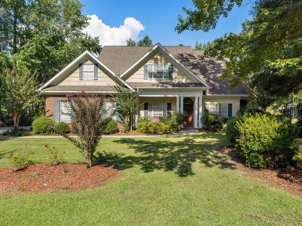 92 Highpointe Dr., Hattiesburg, MS 39402