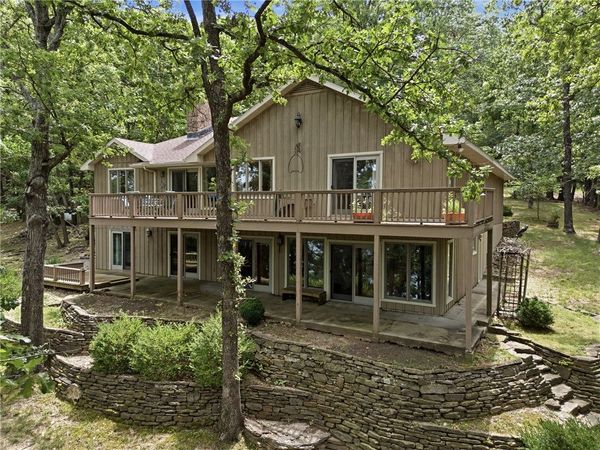 891 Lakeview Drive, Eureka Springs, AR 72631