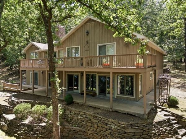 891 Lakeview Drive, Eureka Springs, AR 72631