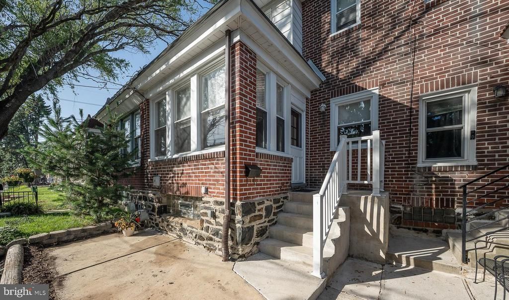 71 BARKER AVENUE , SHARON HILL, PA 19079