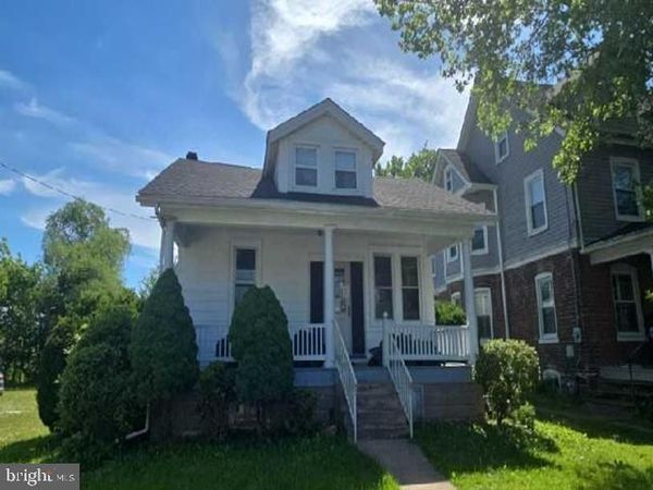 133 N AMBLER STREET, QUAKERTOWN, PA 18951