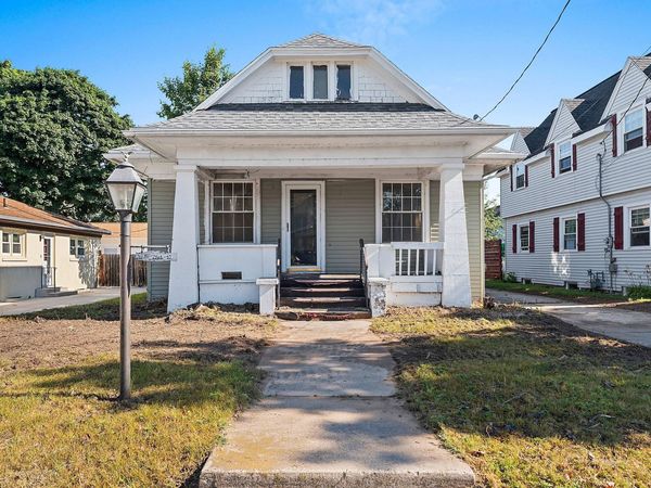 1718 28th St, Two Rivers, WI 54241