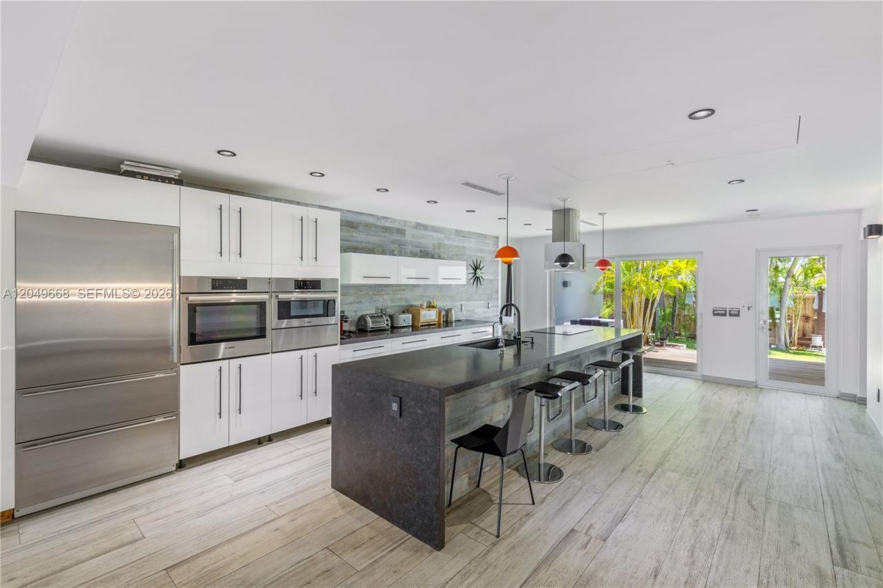 741 86th St , Miami Beach, FL 33141 Photo