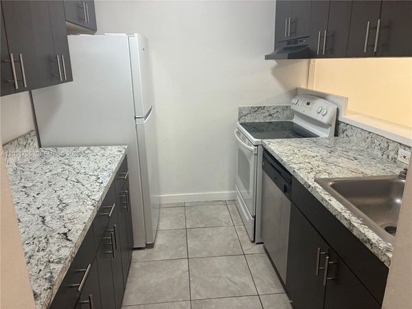 10801 SW 109th Ct , Unit D203, Miami, FL 33176