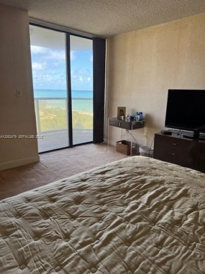 6423 Collins Ave , Unit 809, Miami Beach, FL 33141 Photo