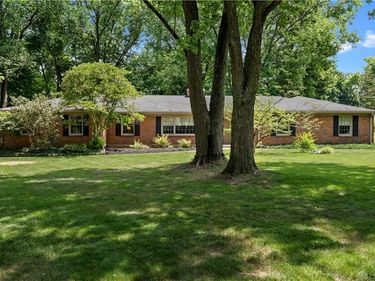 156 Manor Lane, Washington TWP, OH 45429