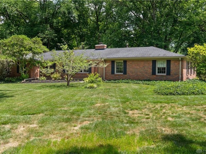 156 Manor Lane, Washington Township, OH 45429 Photo 2