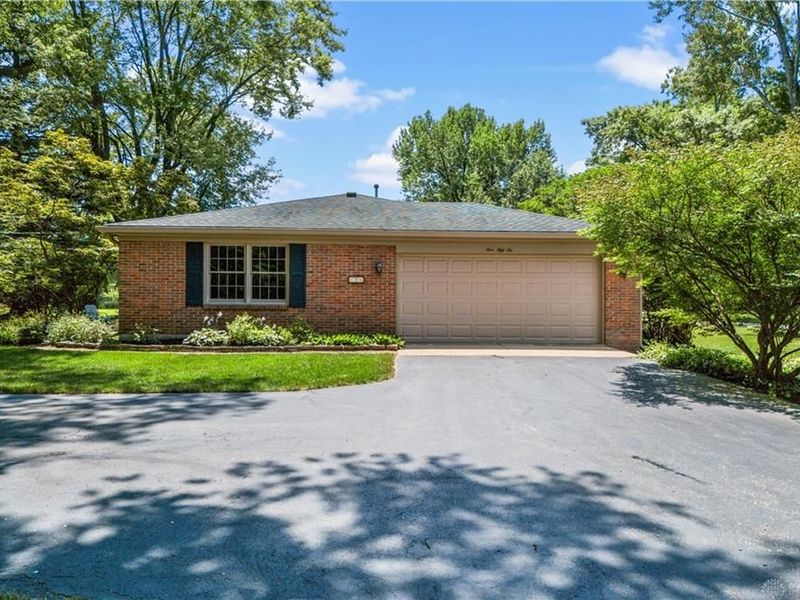156 Manor Lane, Washington Township, OH 45429 Photo 4