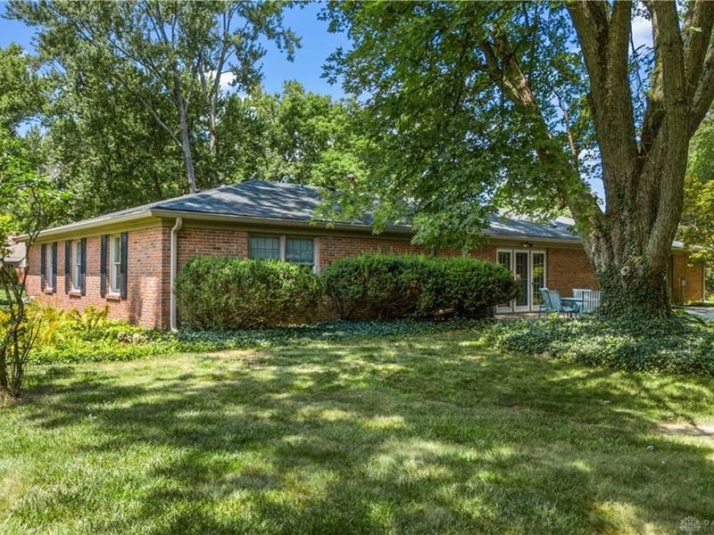156 Manor Lane, Washington Township, OH 45429 Photo 7