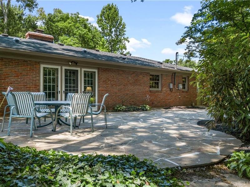 156 Manor Lane, Washington Township, OH 45429 Photo 8