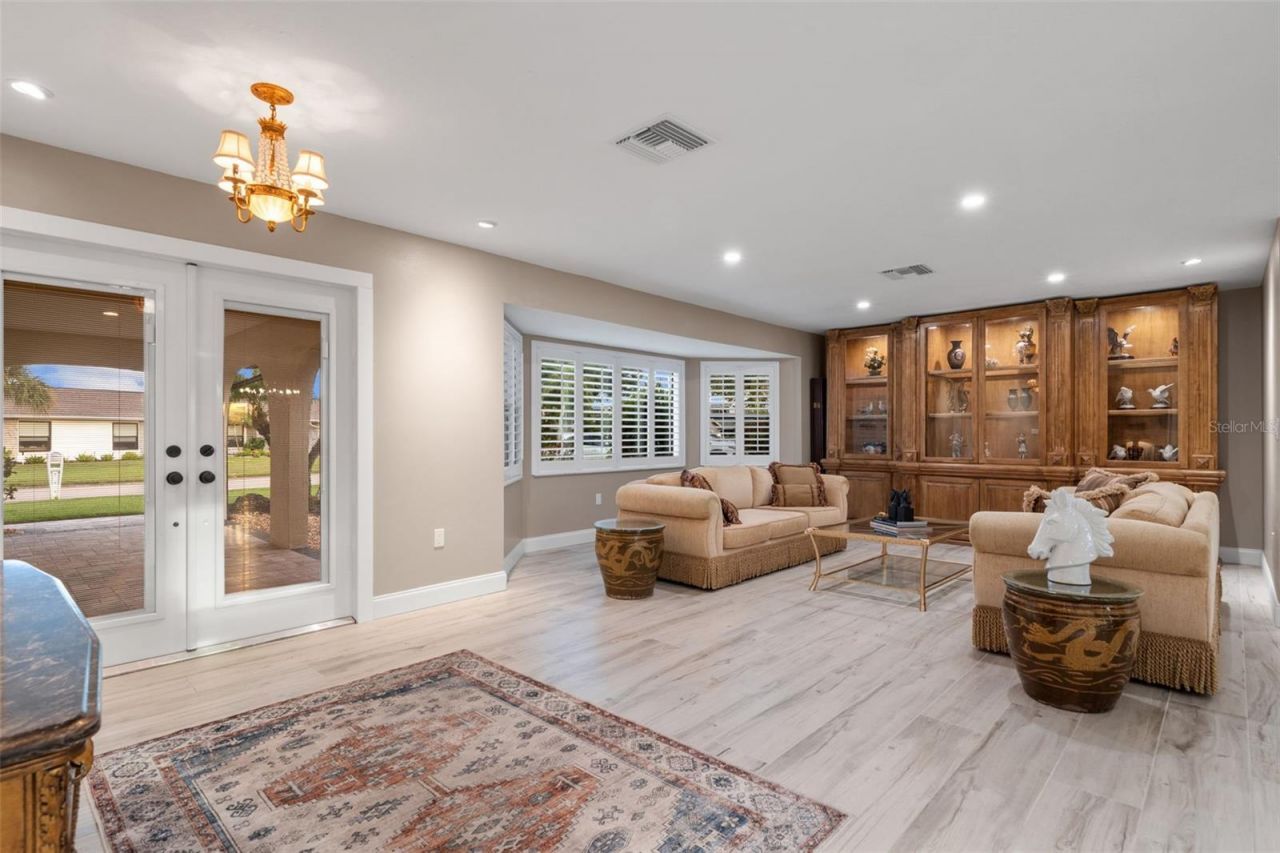 3615 Avenida Madera, Bradenton, FL 34210 Photo
