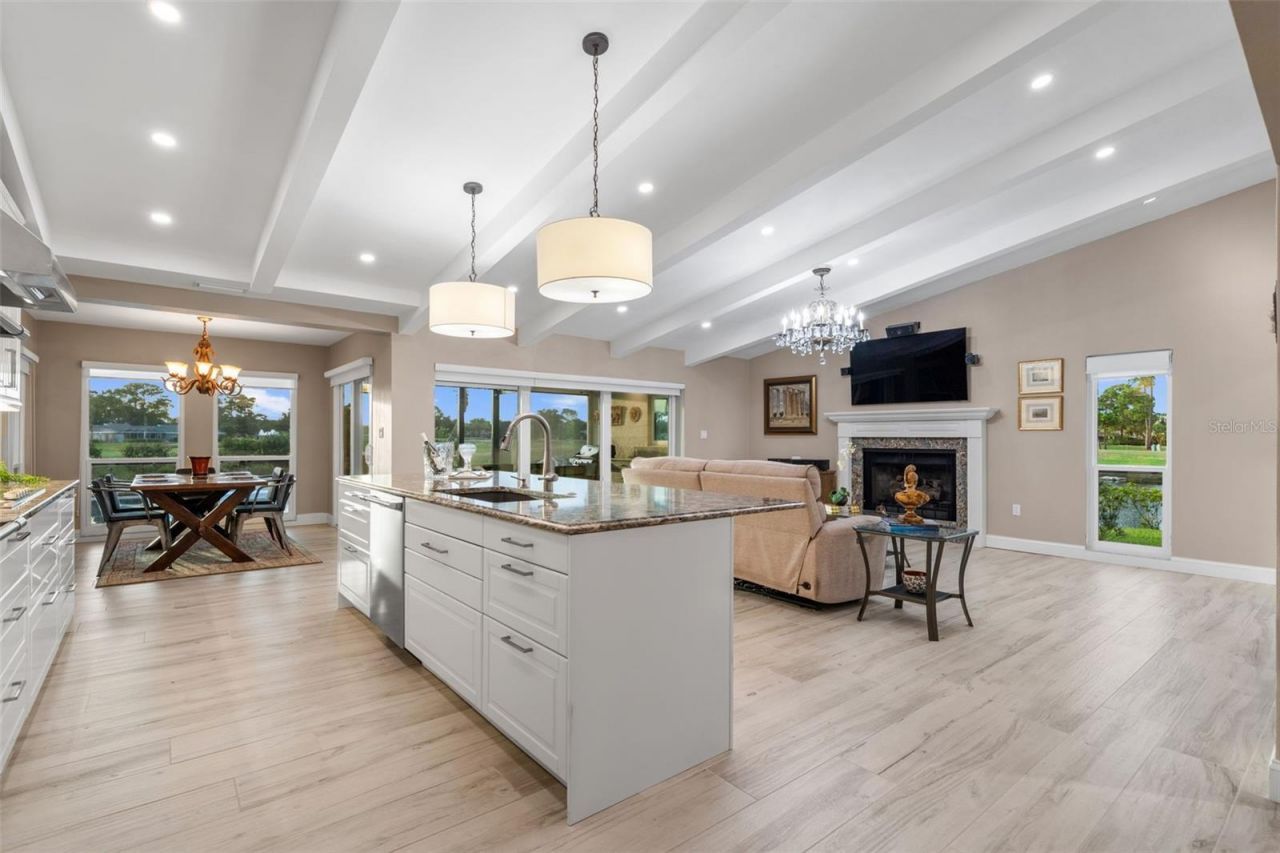 3615 Avenida Madera, Bradenton, FL 34210 Photo