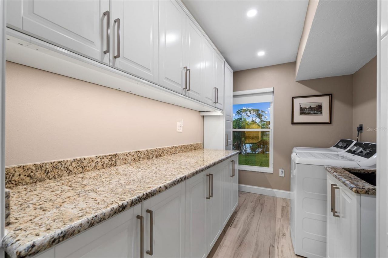 3615 Avenida Madera, Bradenton, FL 34210 Photo