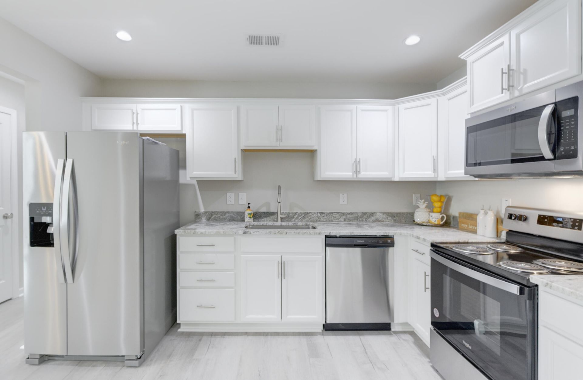122 Thompson Street Photo 20