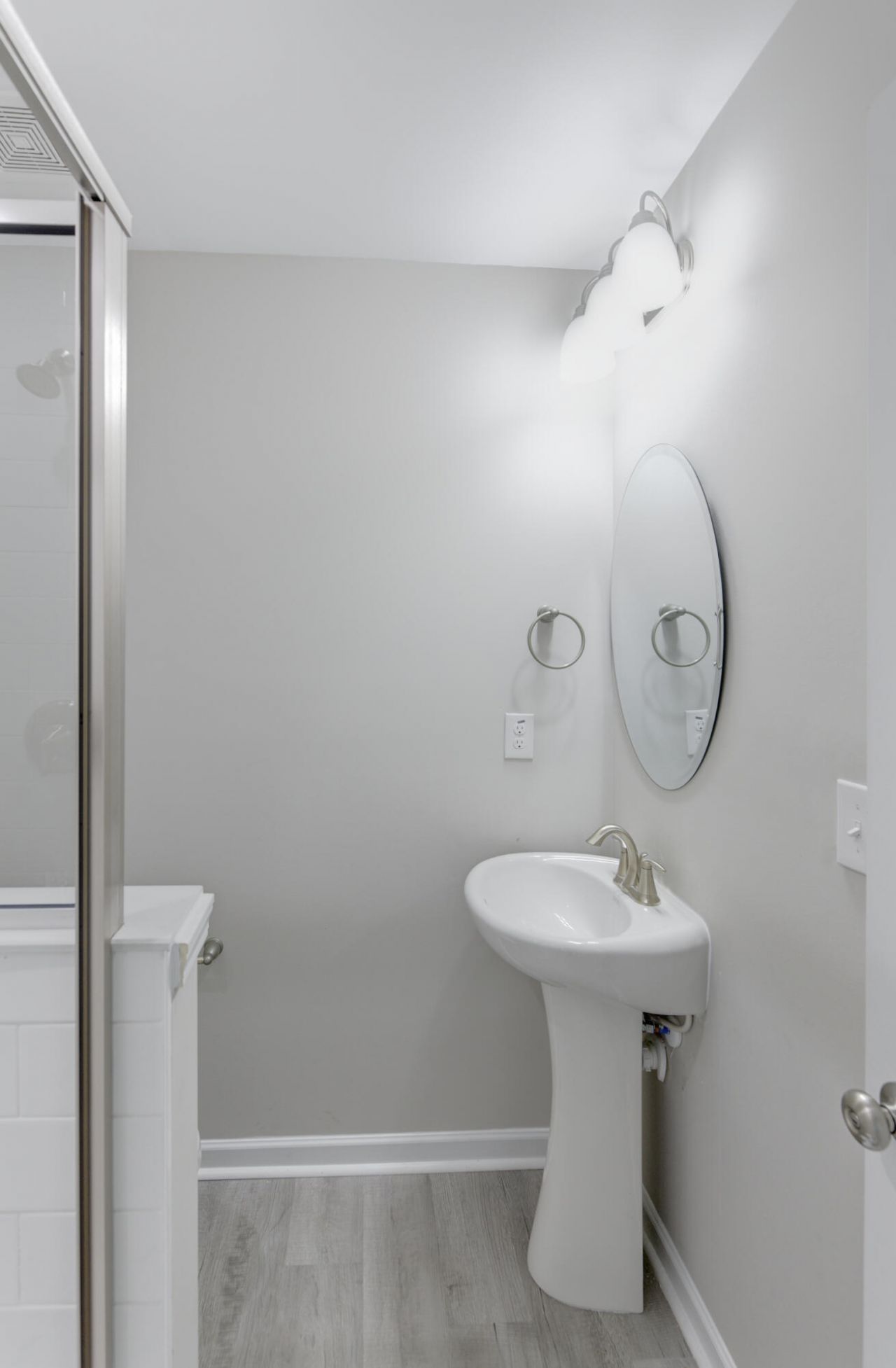 122 Thompson Street Photo 27