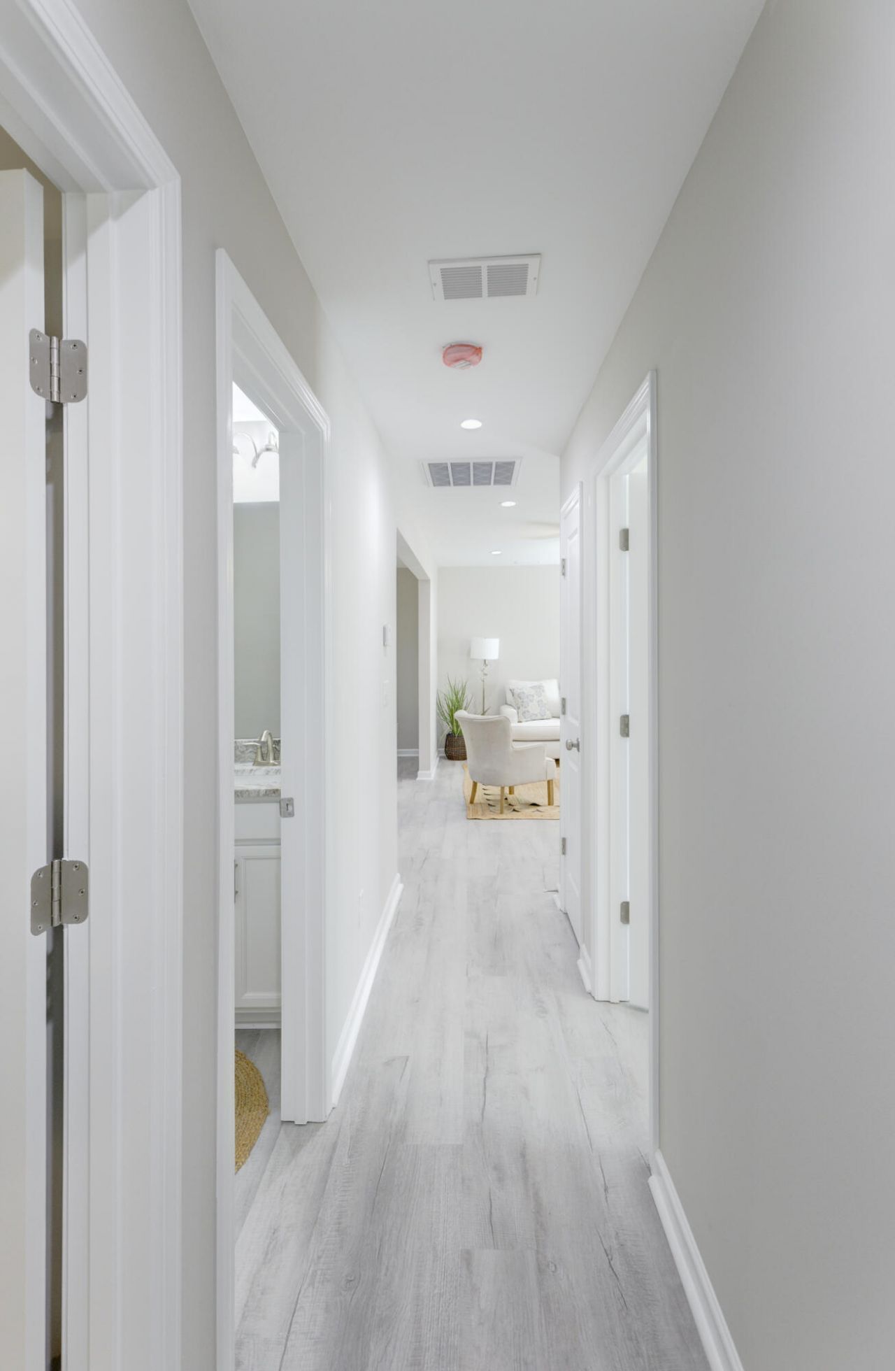 122 Thompson Street Photo 33