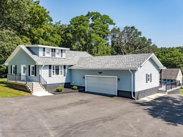 7015 W 132nd Avenue , Cedar Lake, IN 46303