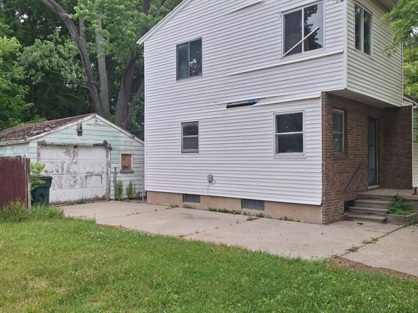 2104 Melvin Court, Lansing, MI 48917