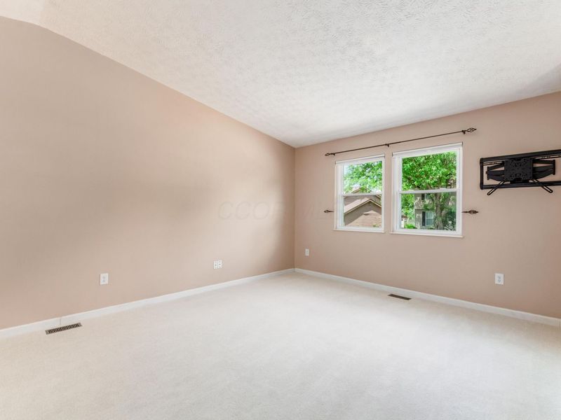 4031 Tri Corner Court , Columbus, OH 43230 Photo 6