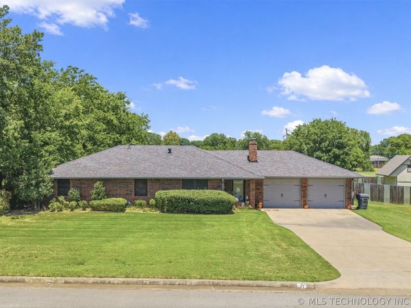 617 Wallace NW, Ardmore, OK 73401