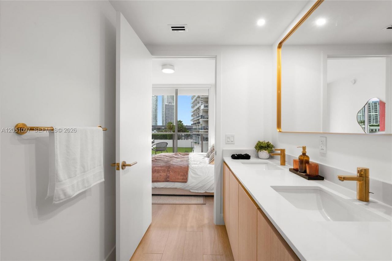 90 NE 32nd St , Unit 808, Miami, FL 33127 Photo