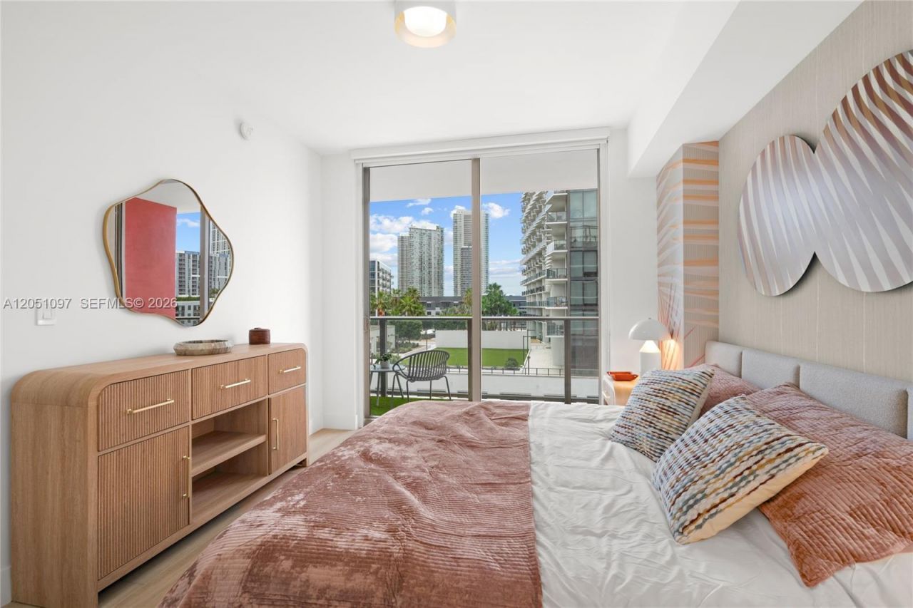 90 NE 32nd St , Unit 808, Miami, FL 33127 Photo