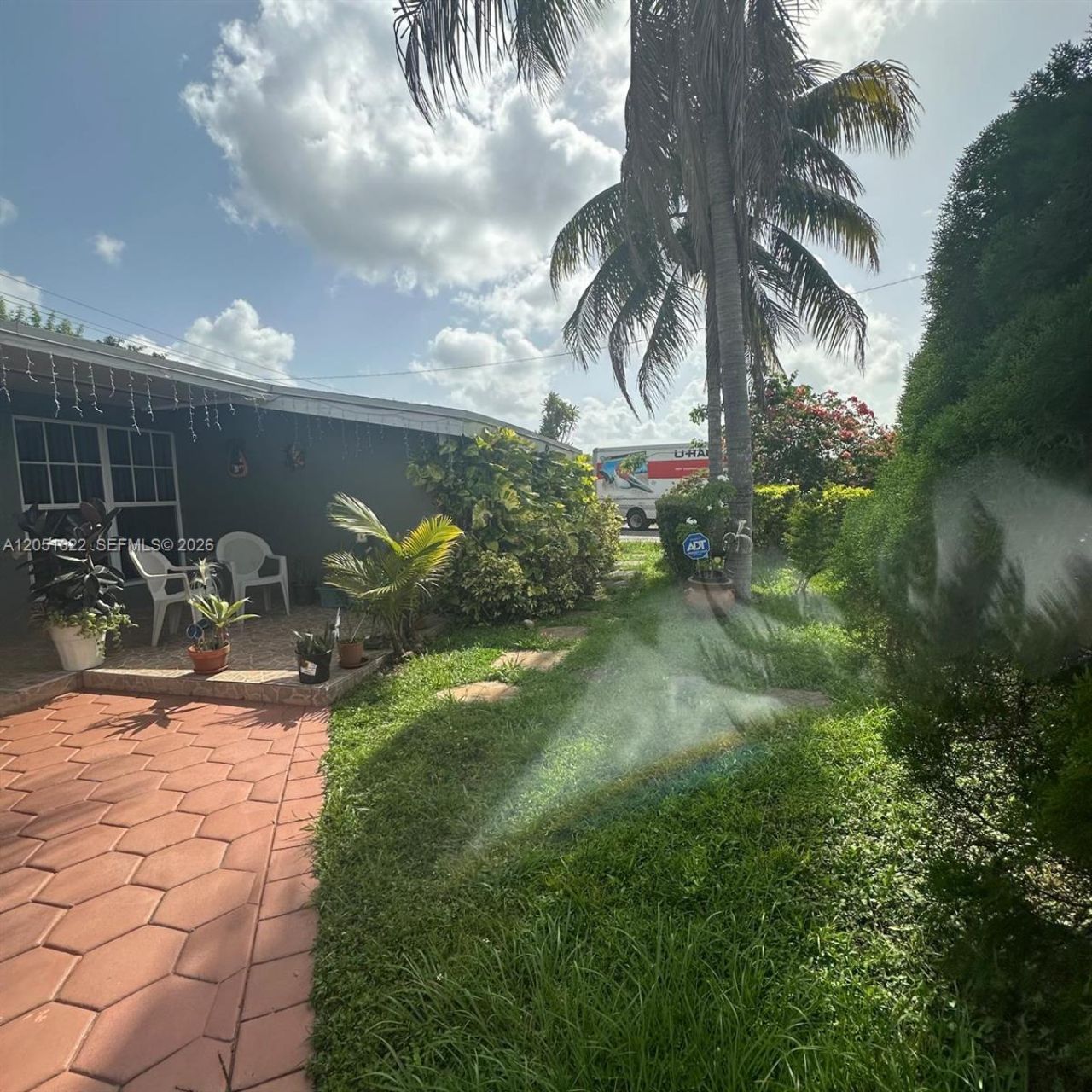 930 NW 180th Ter, Miami Gardens, FL 33169 Photo