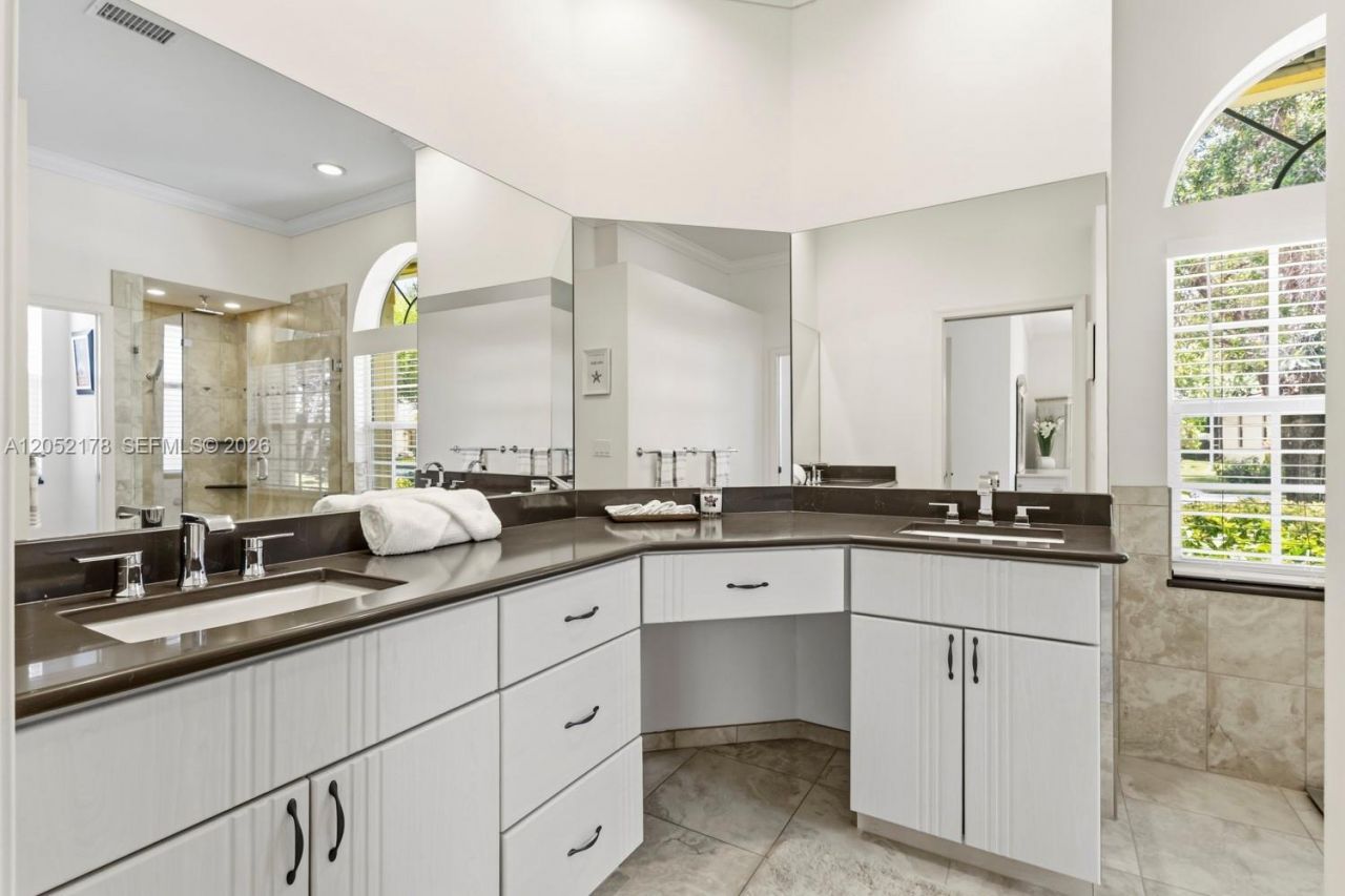 7538 Citrus Hill Ln, Naples, FL 34109 Photo