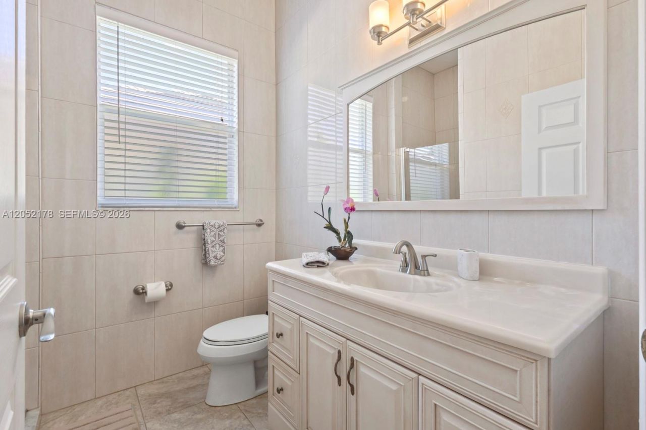 7538 Citrus Hill Ln, Naples, FL 34109 Photo