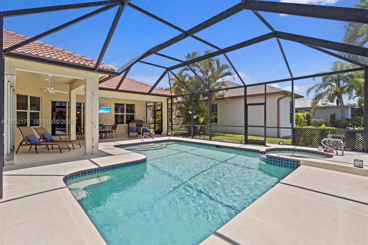 7538 Citrus Hill Ln, Naples, FL 34109 Photo