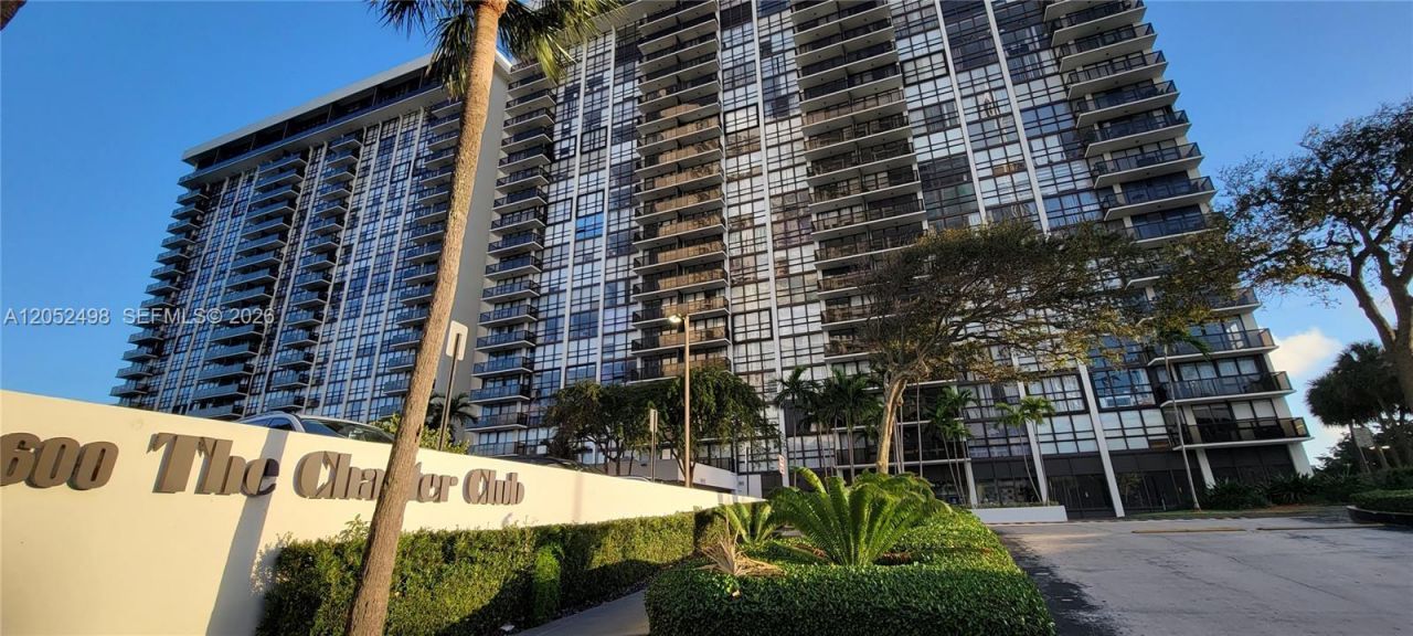 600 NE 36th St, Unit 1509, Miami, FL 33137 Photo