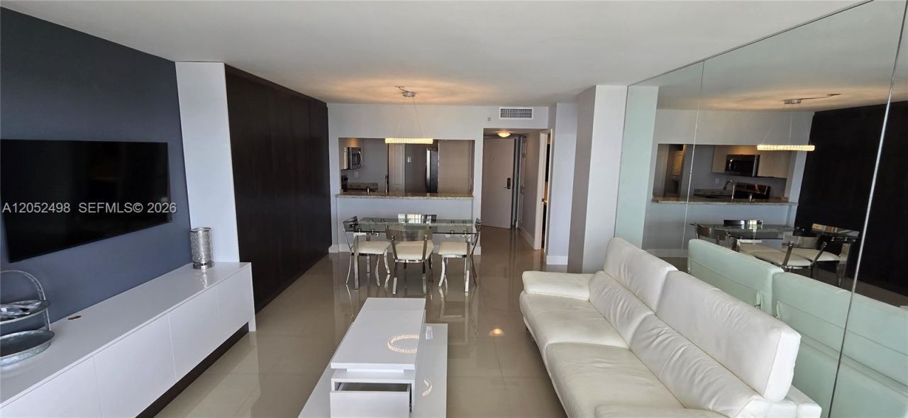 600 NE 36th St, Unit 1509, Miami, FL 33137 Photo