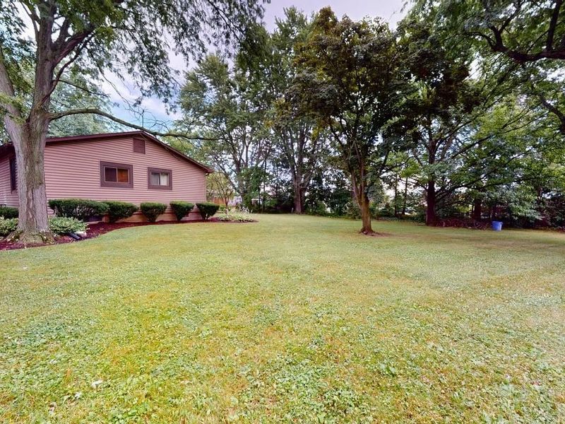 66 Hillcrest Drive, Willard, OH 44890 Photo 9