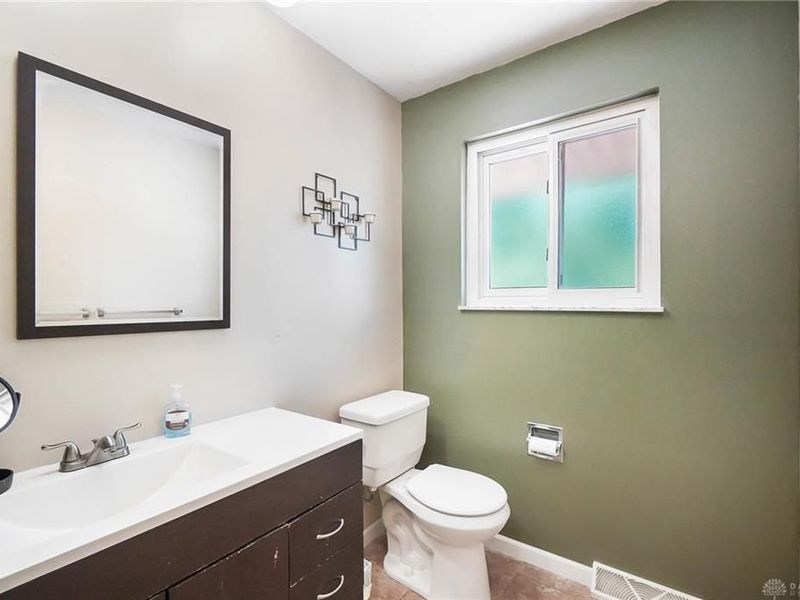 2500 Symphony Way, Dayton, OH 45449 Photo 16
