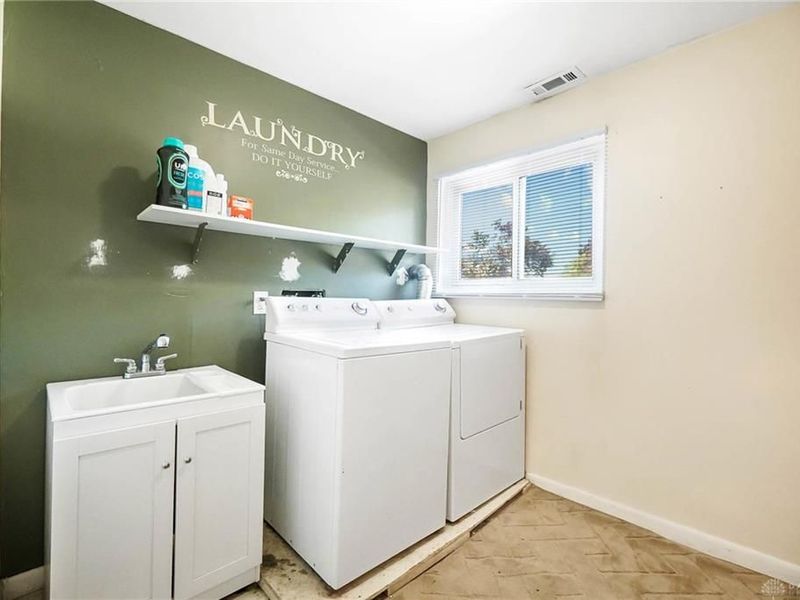 2500 Symphony Way, Dayton, OH 45449 Photo 26