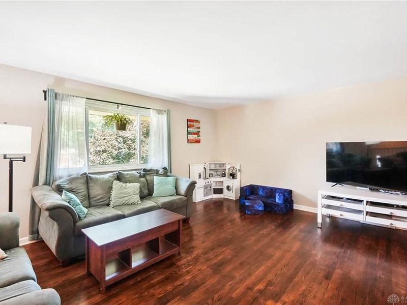 2500 Symphony Way, Dayton, OH 45449 Photo 4