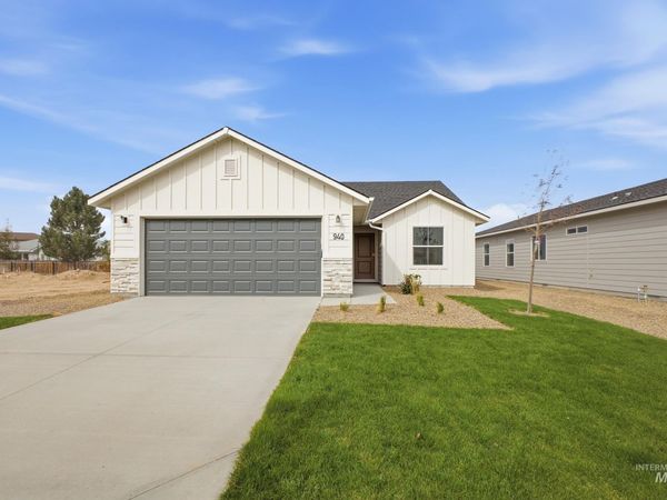 940 SW Jayhawk St, Mountain Home, ID 83647