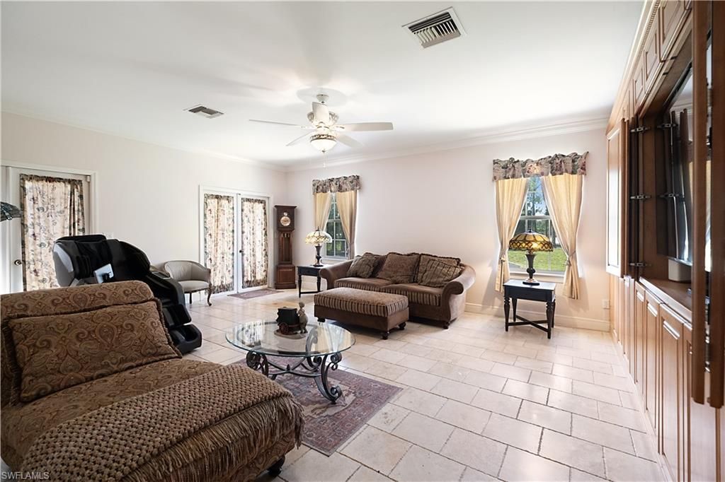 6761 Golden Gate Pkwy , Naples, FL 34105 Photo